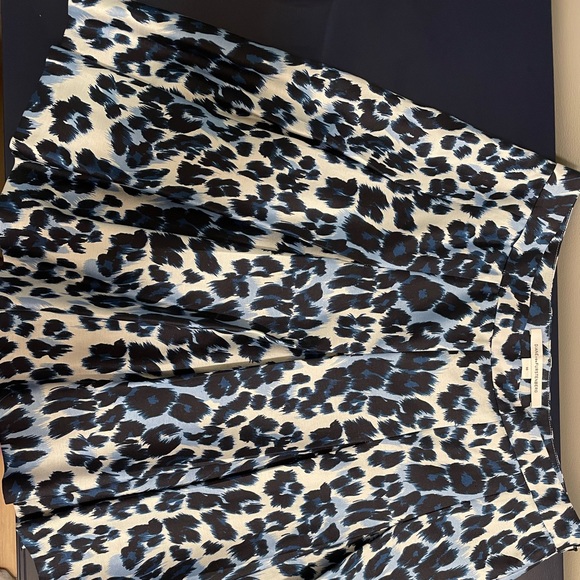 Diane Von Furstenburg snow cheetah Blue Gemma skirt - Picture 2 of 5